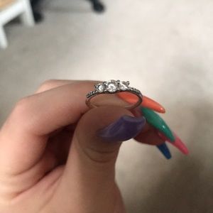 Delicate pandora ring!
